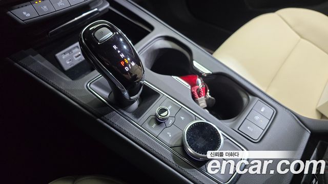 Cadillac XT4 2023 — photo 12