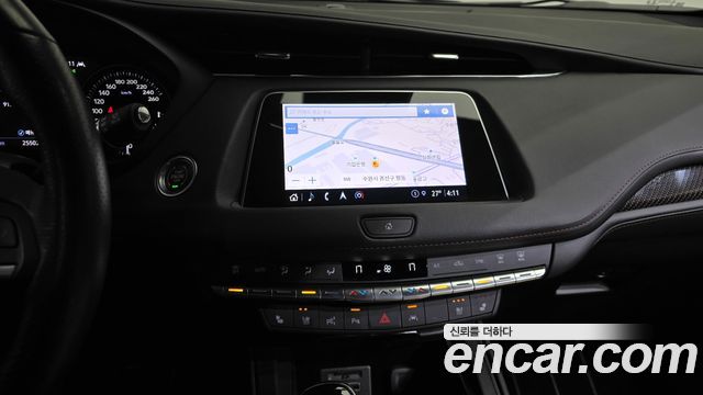 Cadillac XT4 2023 — photo 18