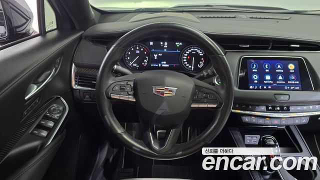 Cadillac XT4 2023 — photo 19