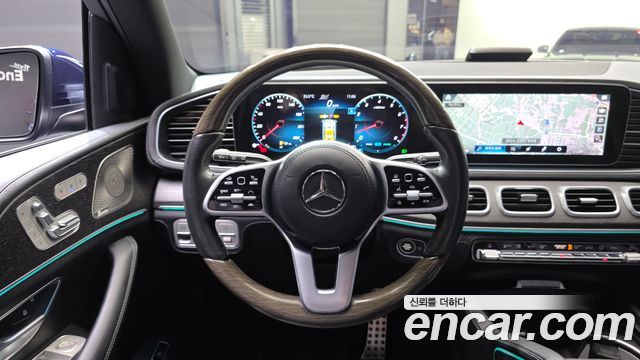 Mercedes-Benz GLS-Class 2022 — photo 13