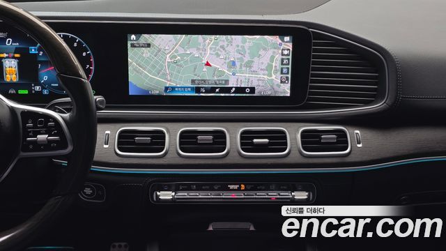 Mercedes-Benz GLS-Class 2022 — photo 18