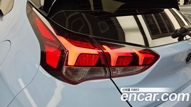 Hyundai Veloster 2020 — photo 9