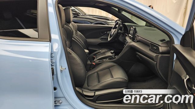 Hyundai Veloster 2020 — photo 16