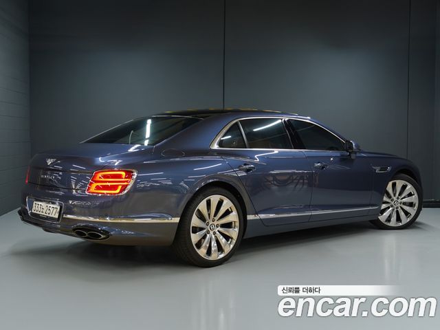 Bentley Flying Spur 2021 — photo 3