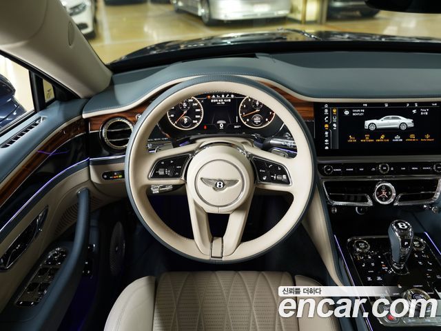 Bentley Flying Spur 2021 — photo 9