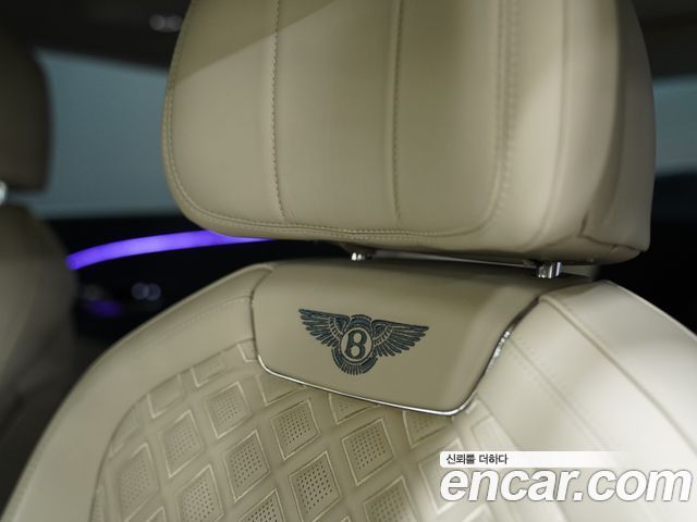 Bentley Flying Spur 2021 — photo 16
