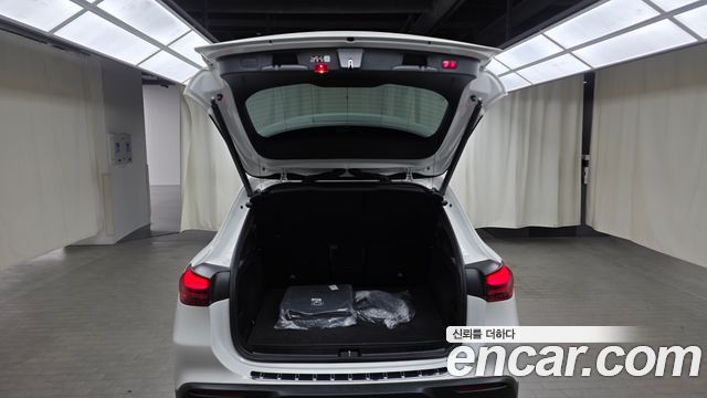 Mercedes-Benz EQA 2026 — photo 24