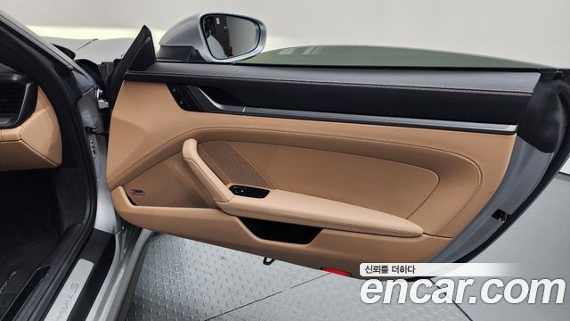 Porsche 911 2024 — photo 14