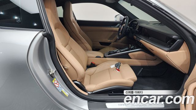 Porsche 911 2024 — photo 16