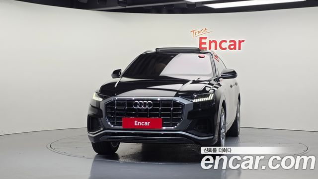Audi Q8 2023 — photo 3