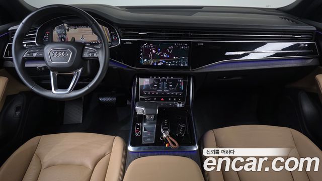 Audi Q8 2023 — photo 10