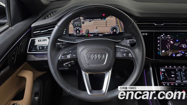 Audi Q8 2023 — photo 18