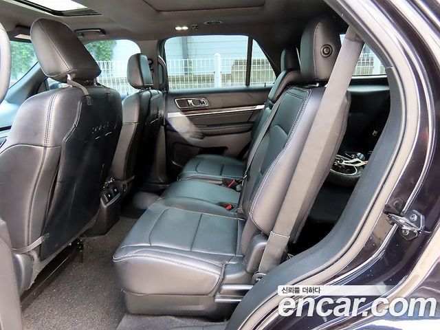 Ford Explorer 2019 — photo 6