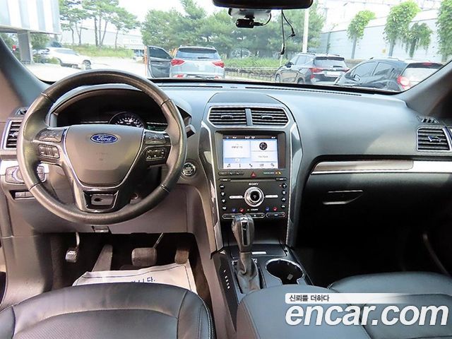 Ford Explorer 2019 — photo 7