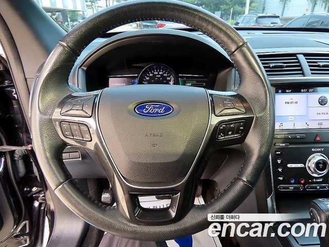 Ford Explorer 2019 — photo 8