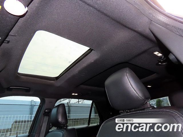 Ford Explorer 2019 — photo 18