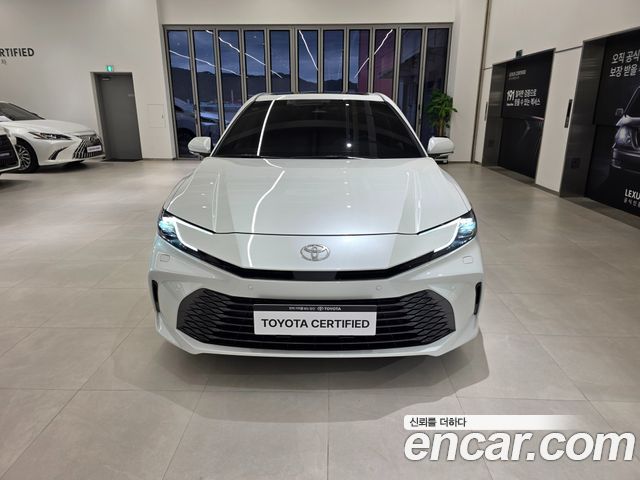 Toyota Camry 2025 — photo 3