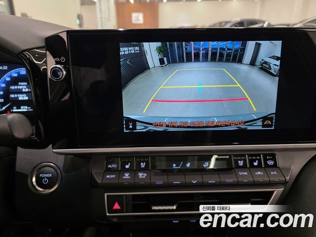 Toyota Camry 2025 — photo 15