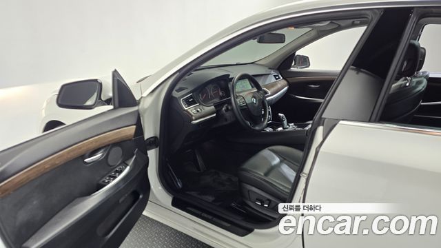 BMW Gran Turismo 2011 — photo 10