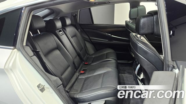 BMW Gran Turismo 2011 — photo 11