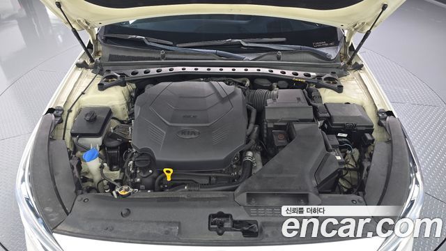 Kia K7 2016 — photo 6