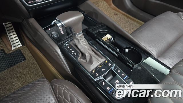 Kia K7 2016 — photo 12