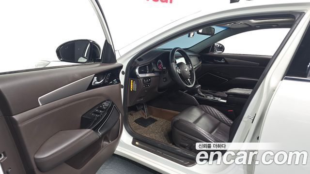 Kia K7 2016 — photo 13