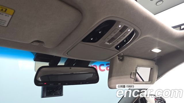 Kia K7 2016 — photo 26