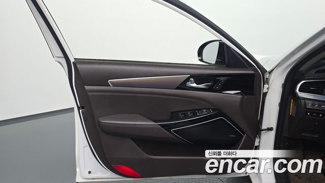 Kia K7 2016 — photo 14