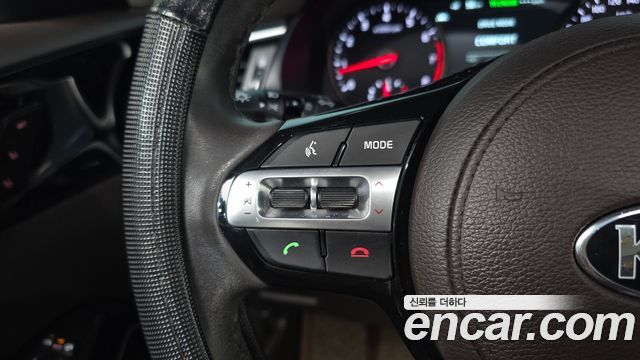 Kia K7 2016 — photo 27