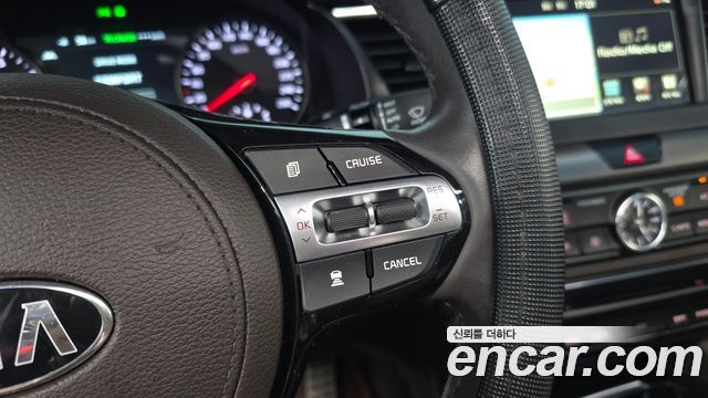 Kia K7 2016 — photo 28