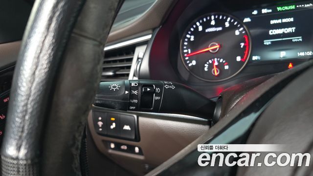 Kia K7 2016 — photo 29