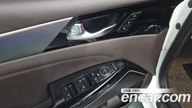 Kia K7 2016 — photo 31