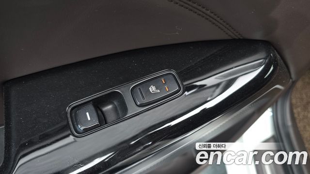 Kia K7 2016 — photo 32