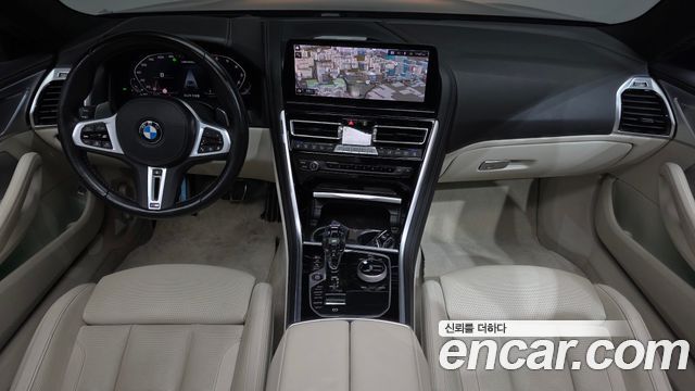 BMW 8-Series 2022 — photo 10