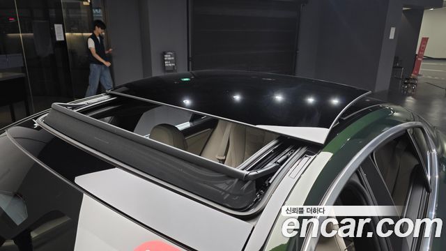 BMW 8-Series 2022 — photo 25