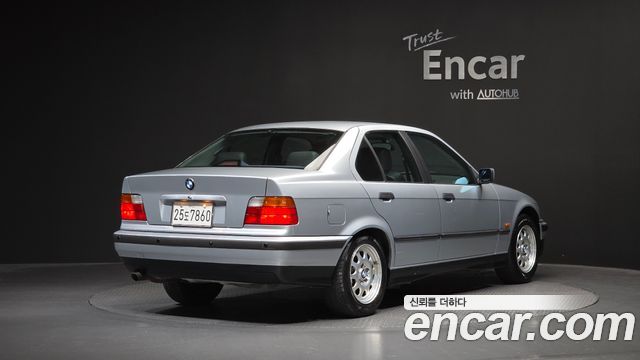 BMW 3-Series 1997 — photo 2