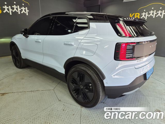 Volvo EX30 2026 — photo 4