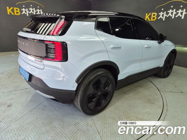 Volvo EX30 2026 — photo 6