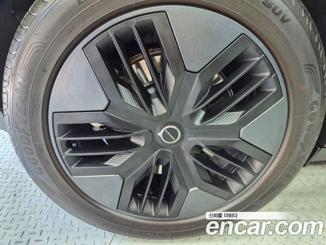 Volvo EX30 2026 — photo 13