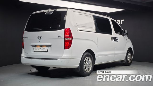 Hyundai Starex 2013 — photo 2