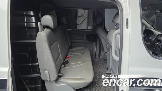Hyundai Starex 2013 — photo 12