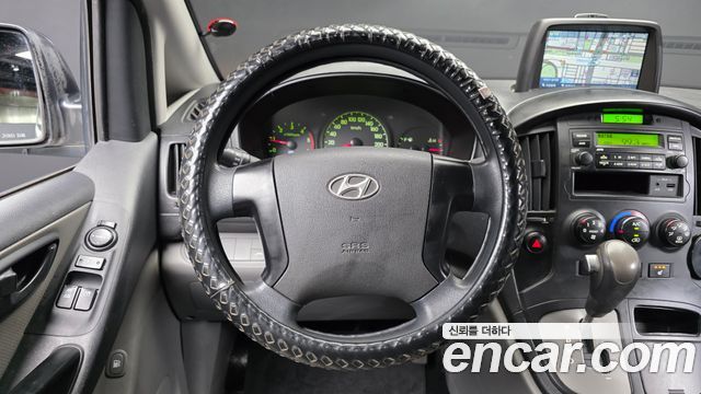 Hyundai Starex 2013 — photo 13
