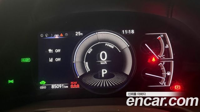 Lexus ES 2021 — photo 11