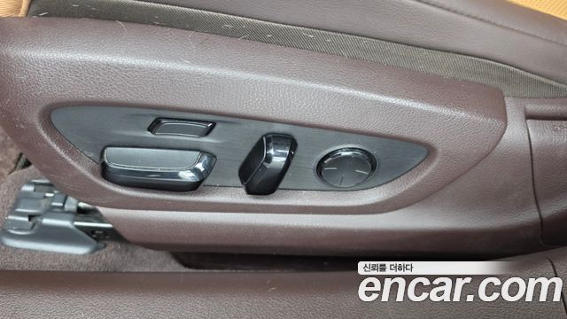 Lexus ES 2021 — photo 31