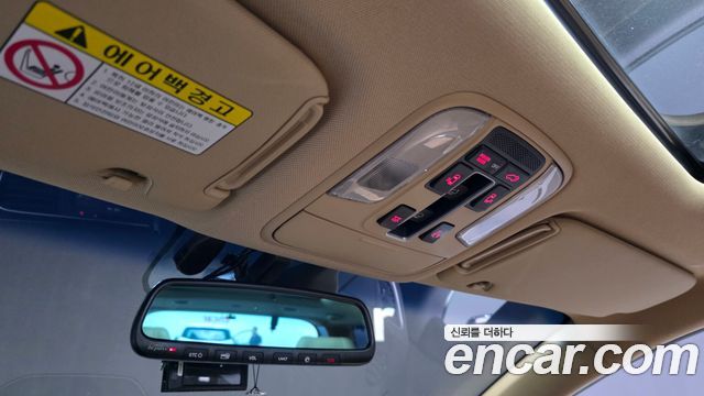 Kia Canival 2016 — photo 23