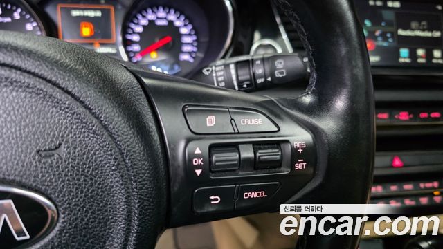 Kia Canival 2016 — photo 27
