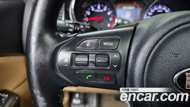 Kia Canival 2016 — photo 28