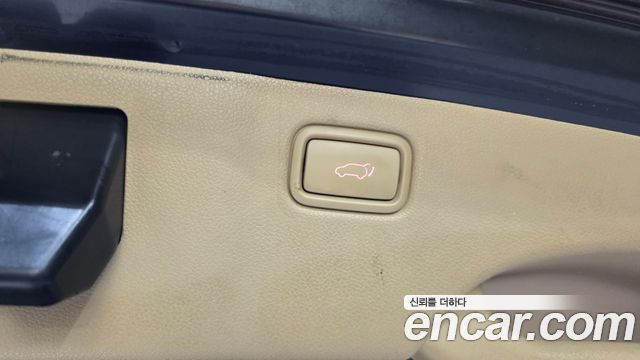 Kia Canival 2016 — photo 30