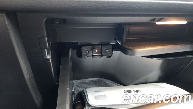 Mercedes-Benz GLB-Class 2021 — photo 18
